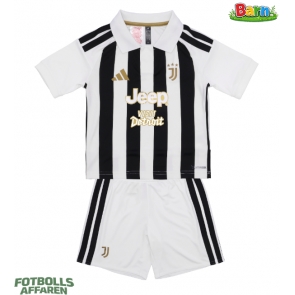 Juventus Hemmaställ Barn 2026-27 Kortärmad (+ Korta byxor)